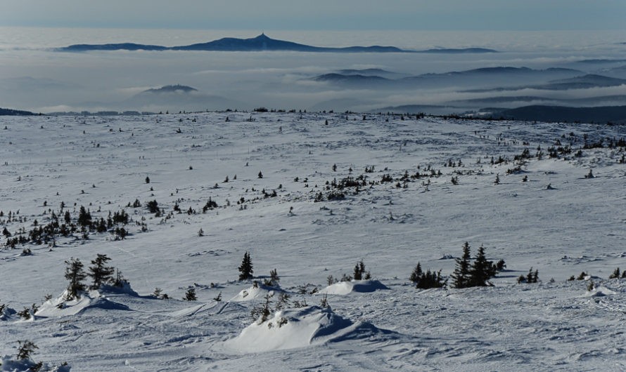 Śnieżne Kotły z Jagniątkowa. Polodowcowo i z mgłami