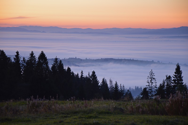 05 - Morze Tatrzańskie. Wschód słońca nad Orawą