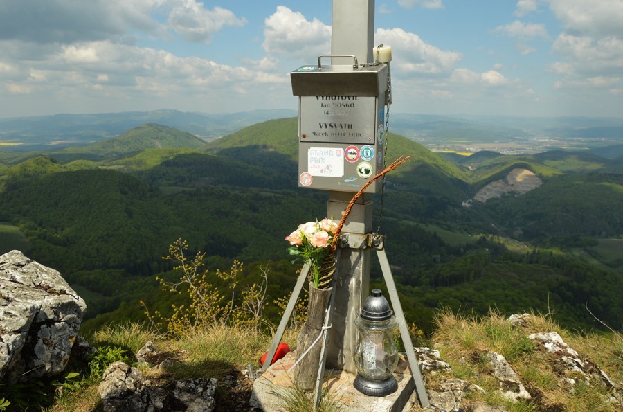 14 - Góry Strażowskie.  Rohatá skala i Ostrá Malenica