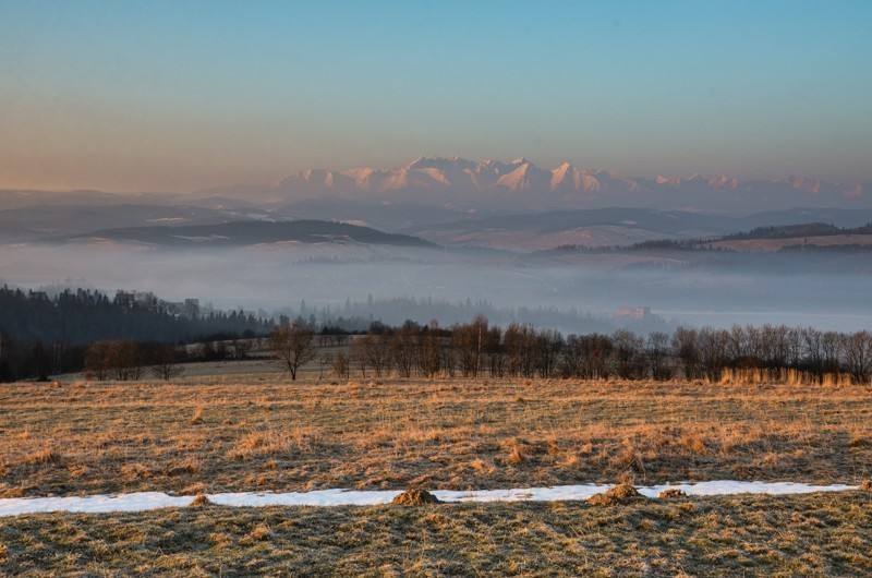 51 - Wschód słońca nad Przełęczą Snozka